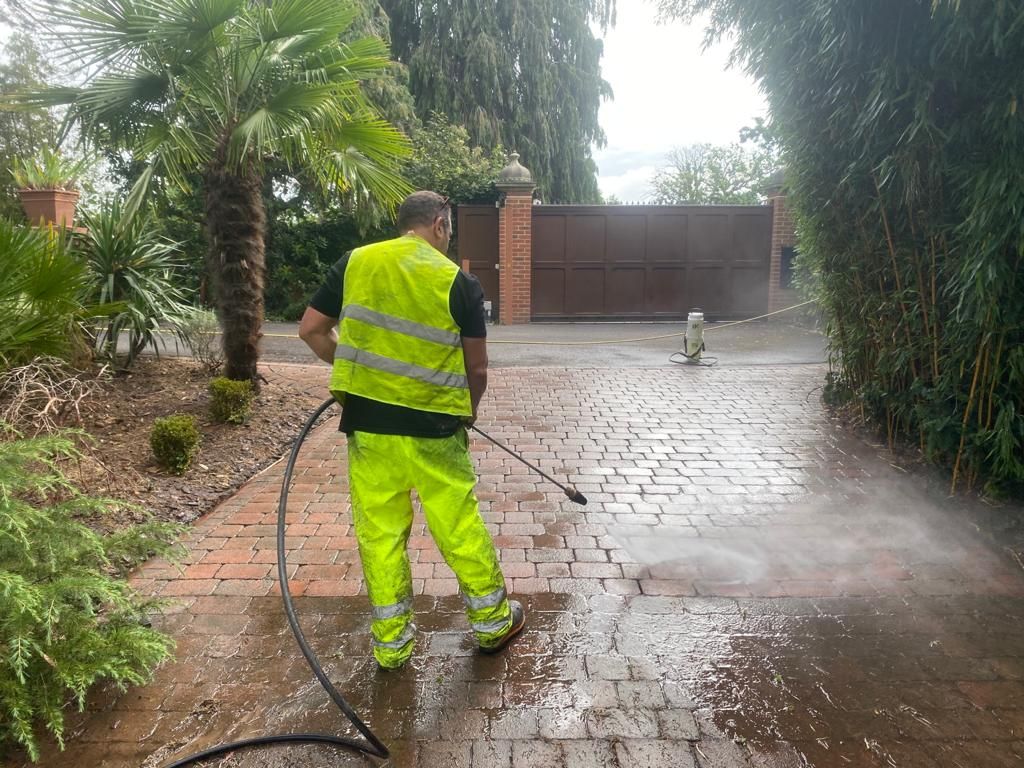 Driveway Deep Clean