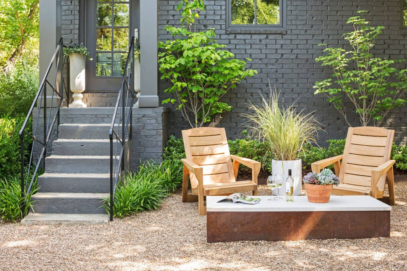 Clean patio with outdoor seating